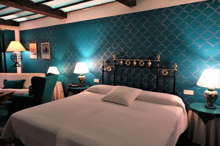 Room 18 of 64