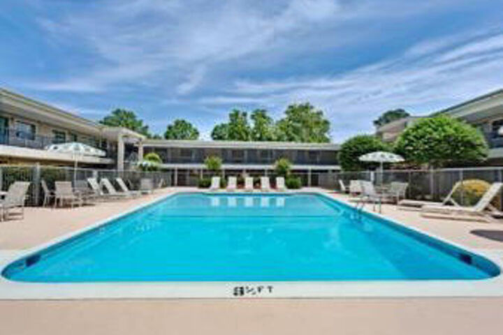 Pool image of Days Inn Williamsburg Colonial Area 902 Richmond