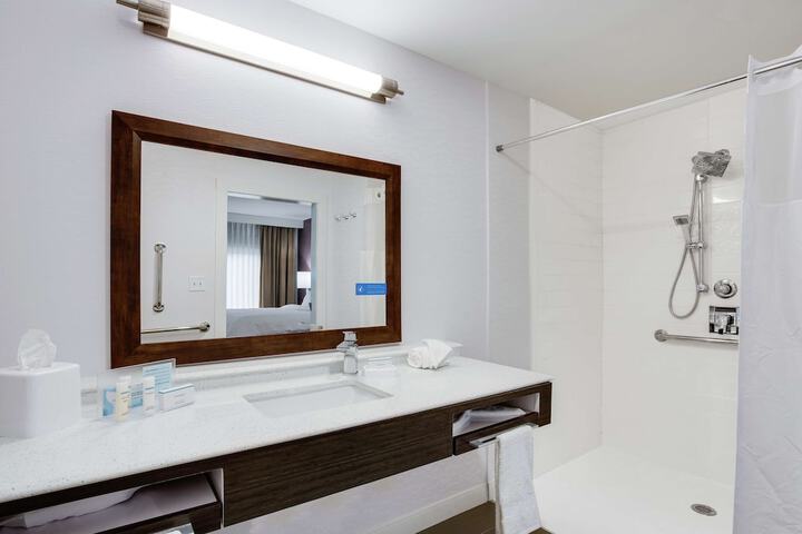 Bathroom shower