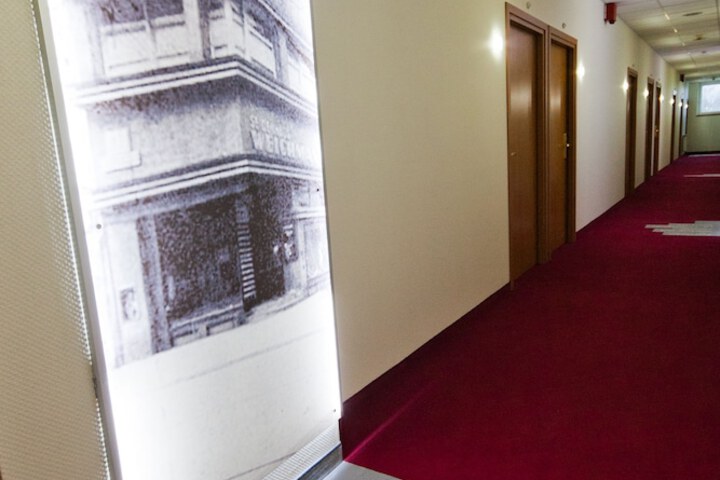 Ballroom/Hall 45 of 51