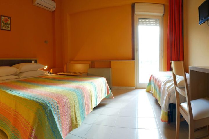 Room 26 of 43