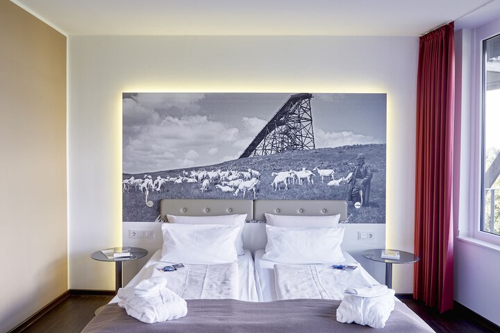 Room 17 of 58