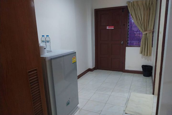 Room 37 of 89