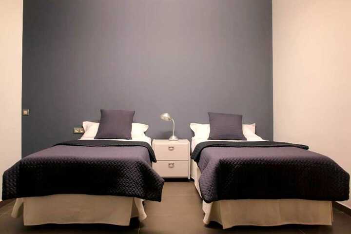 Room 11 of 42