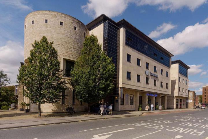 Travelodge York Central Image 1