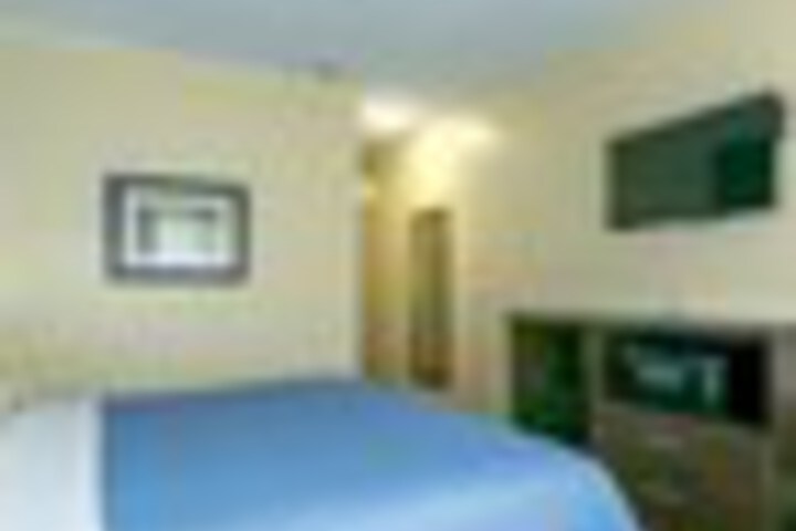 Room 38 of 75