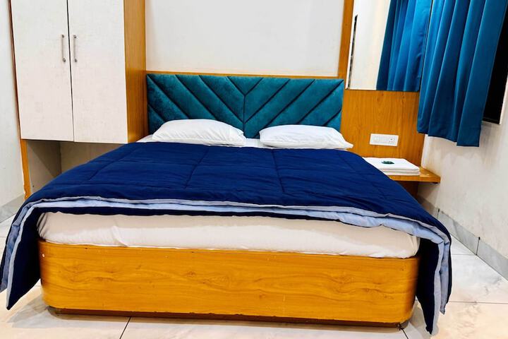 Room 14 of 101