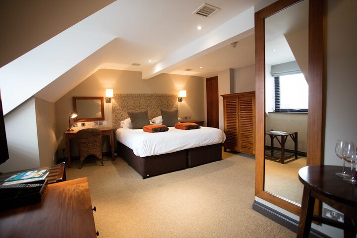 Room 13 of 60