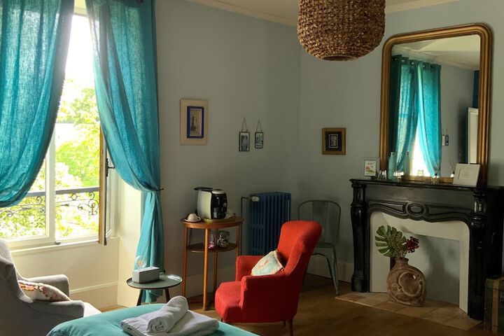Room 9 of 36