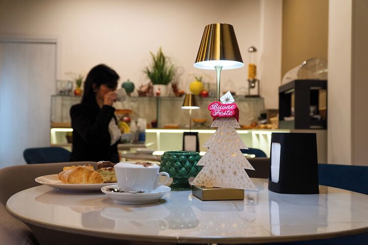Breakfast/Coffee Service 13 of 21