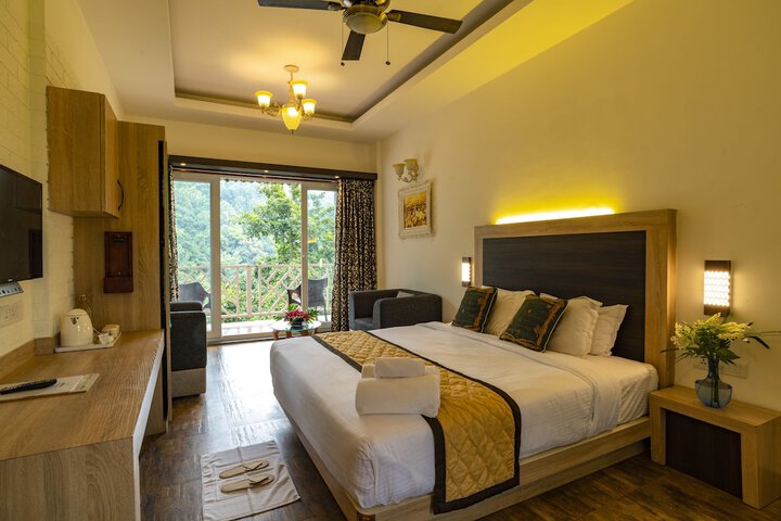Room 4 of 60