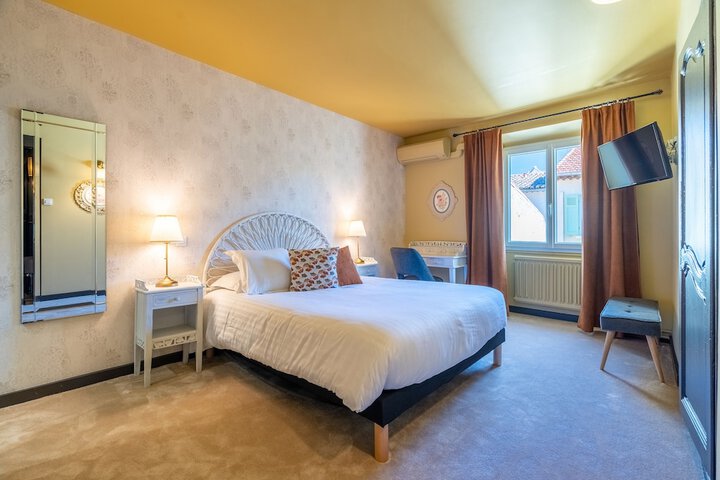 Room 21 of 39