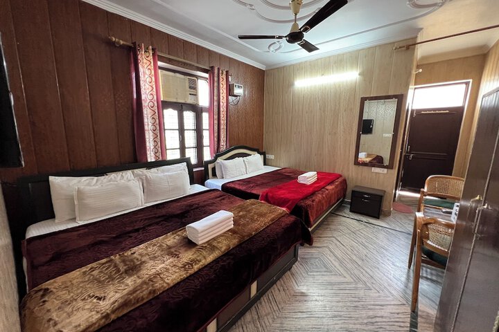 Room 4 of 29