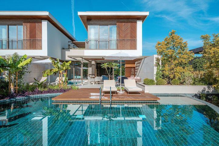 Pool 249 of 551