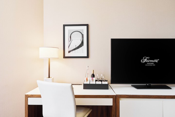 Room 10 of 51