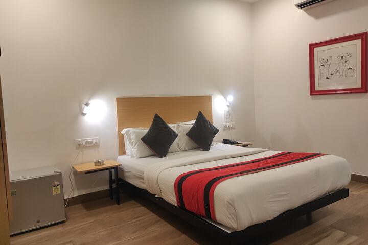 Room 7 of 29