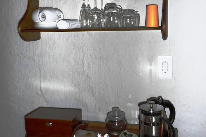 Breakfast/Coffee Service 32 of 116