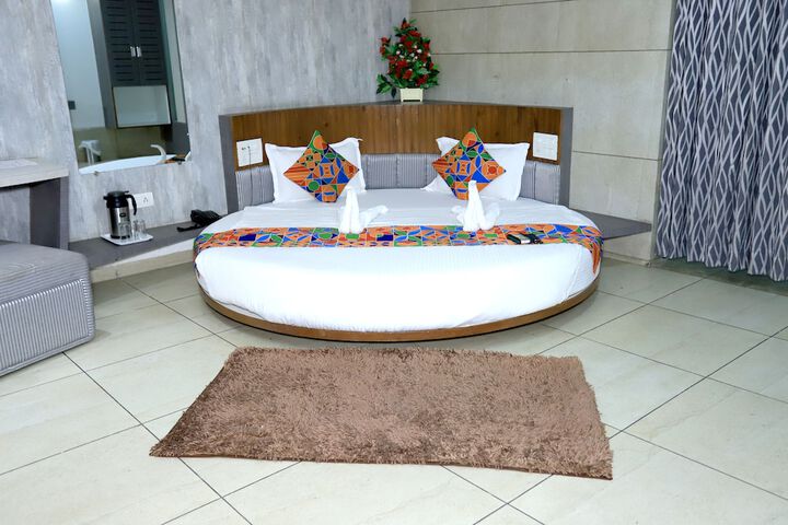Room 15 of 21