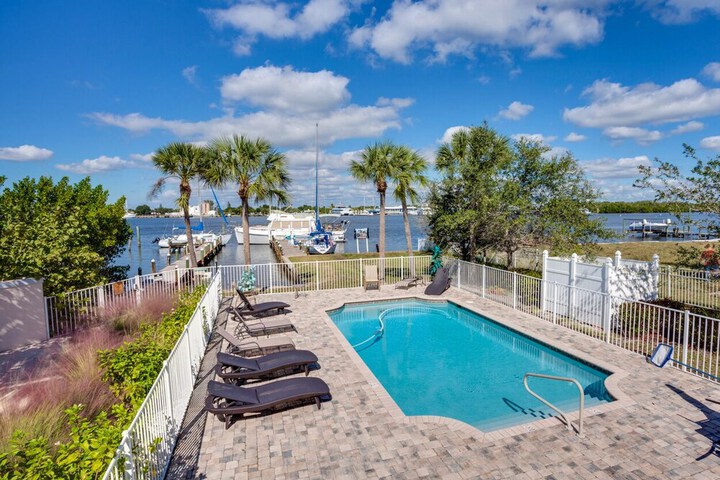 Delmar Flamingo Holiday Home 276 in Fort Myers Beach, FL