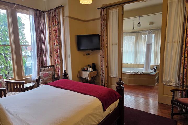 Room 19 of 60