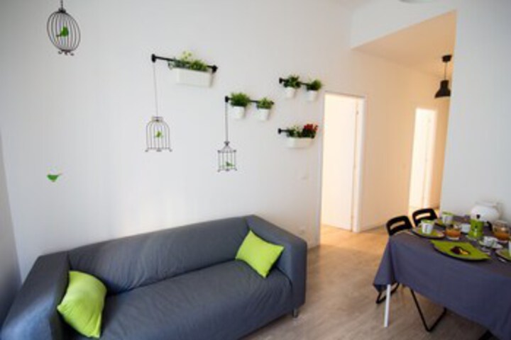 Room 14 of 32
