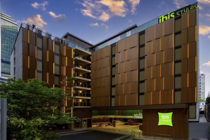 Hotel 103 of 109