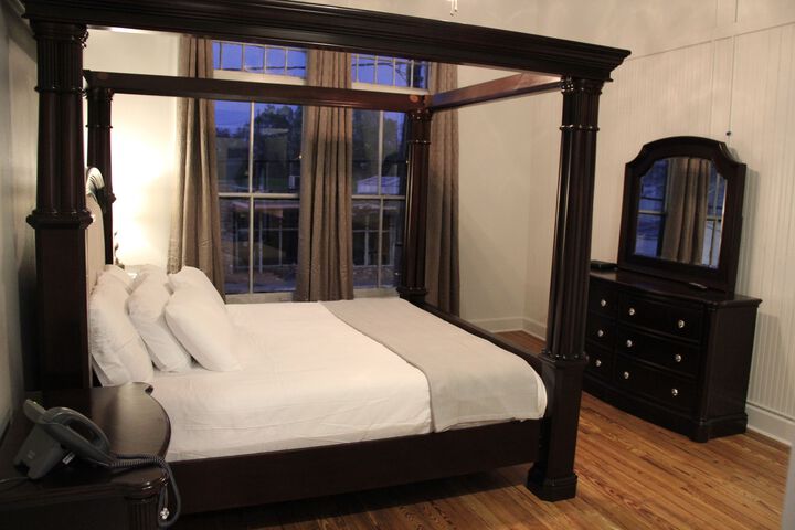 Room 8 of 21