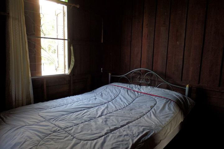 Room 11 of 14