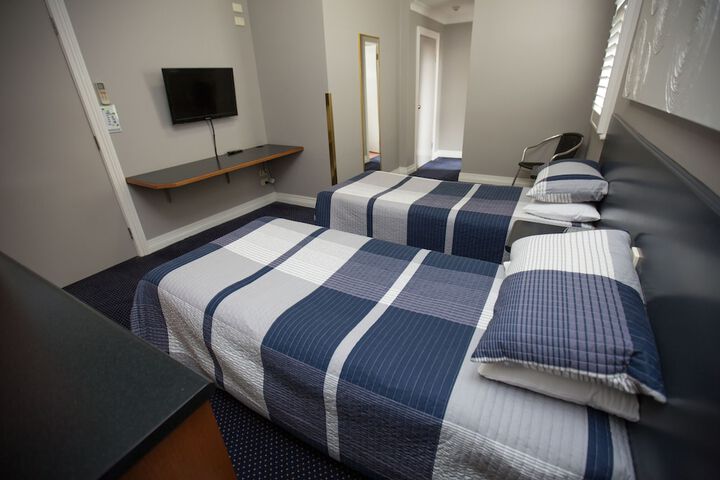 Room 3 of 15