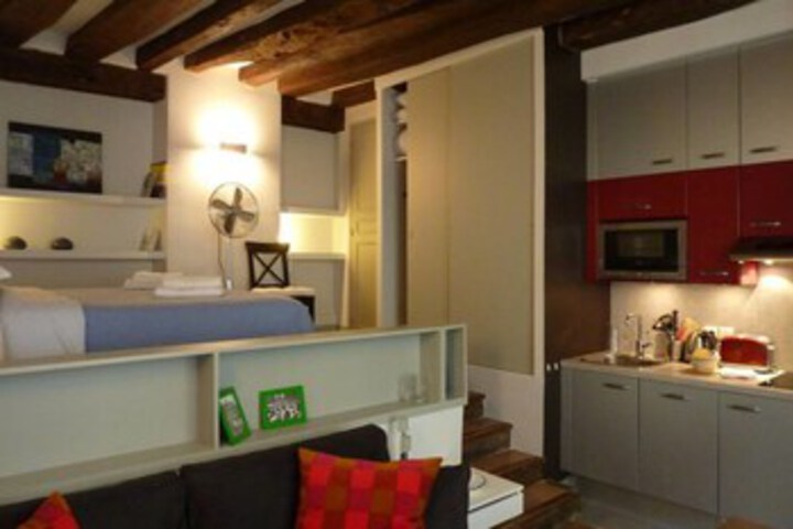 Image of Moliere Studio - Heart of Paris