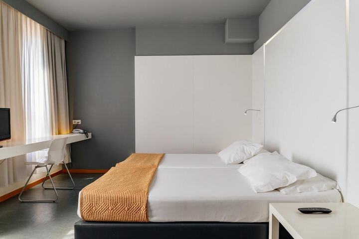Room 20 of 69