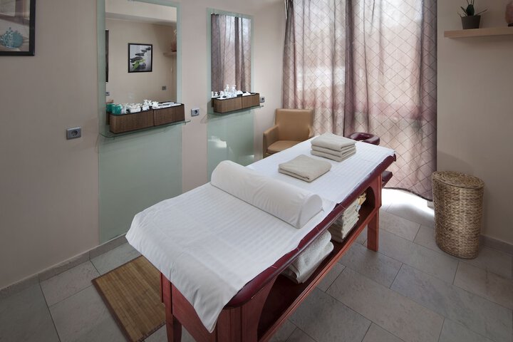 Spa 53 of 74