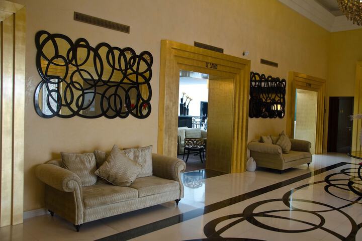 Hotel Interior 4 of 43