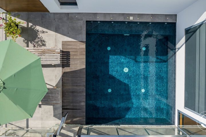 Pool 73 of 88