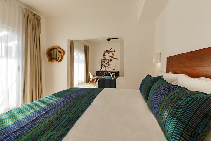 Room 21 of 72
