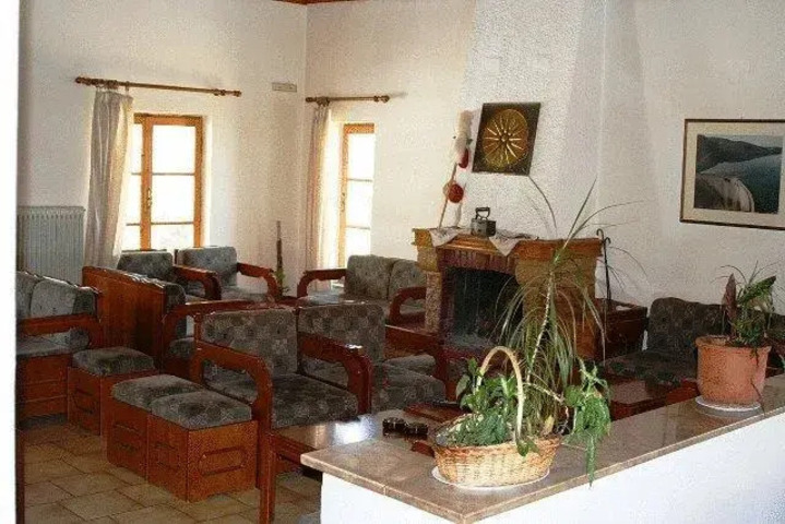 HOTEL AGNANTI