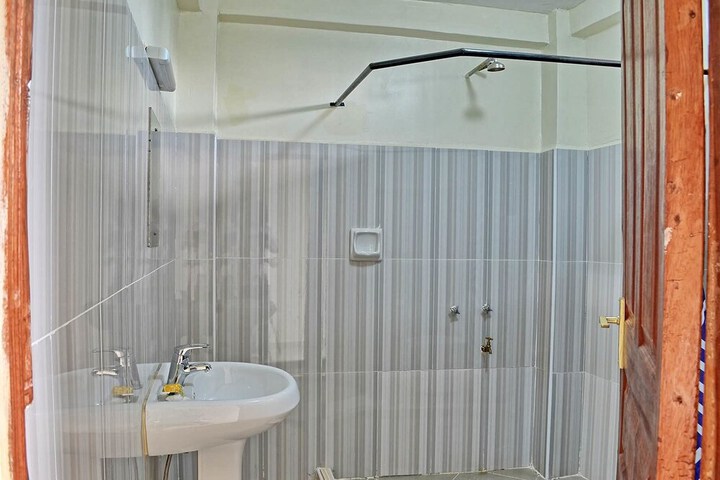 Room 15 of 32