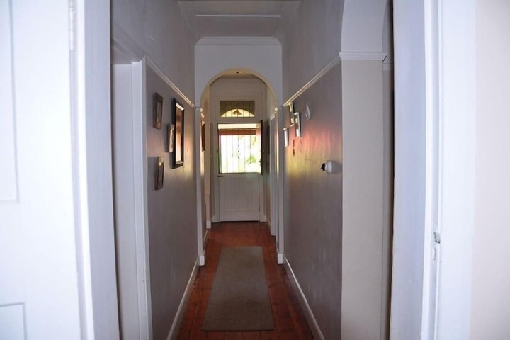 Ballroom/Hall 15 of 18