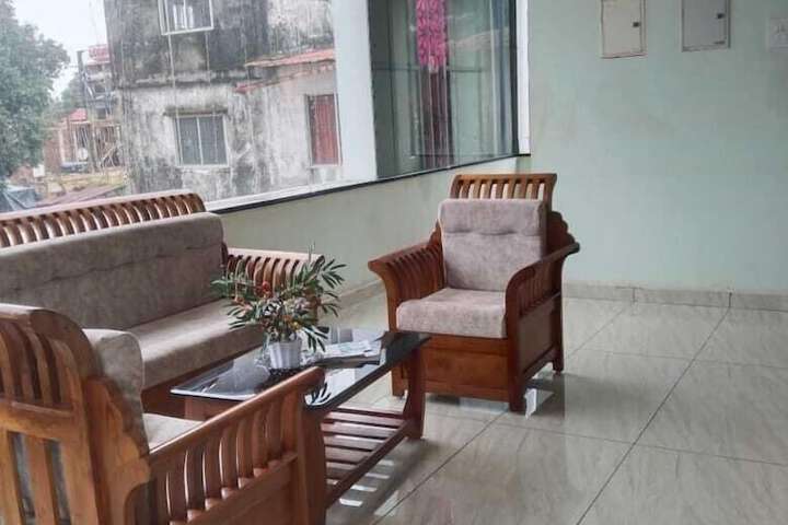 Room 4 of 40