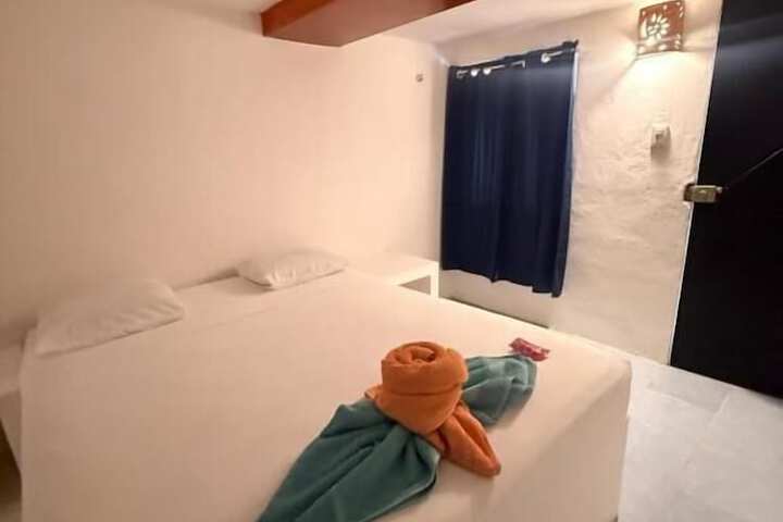 Room 2 of 49