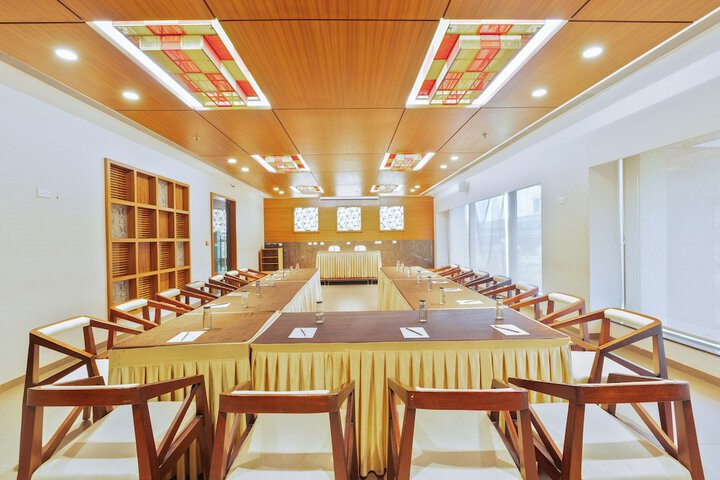 Business Center 139 of 150