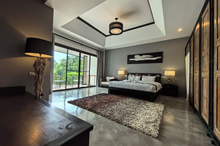 Room 28 of 99