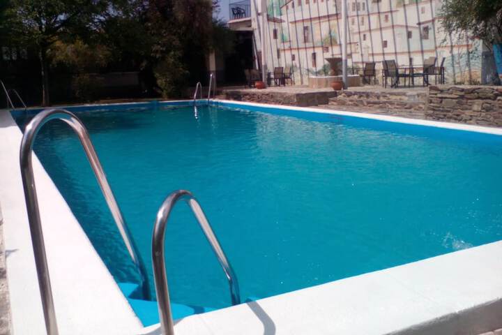 Hotel Pool