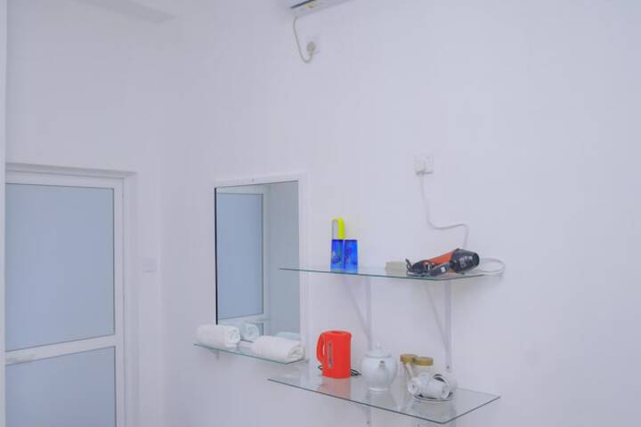 Room 34 of 41