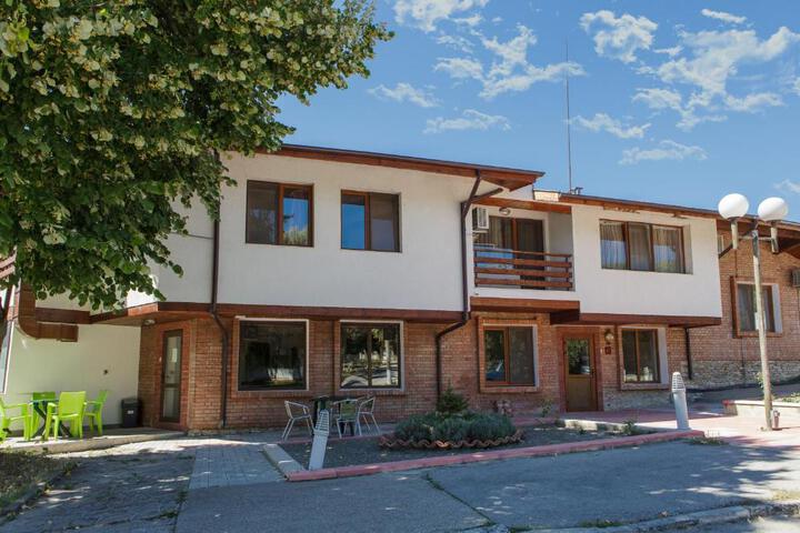 Photo of Family Hotel Kipra