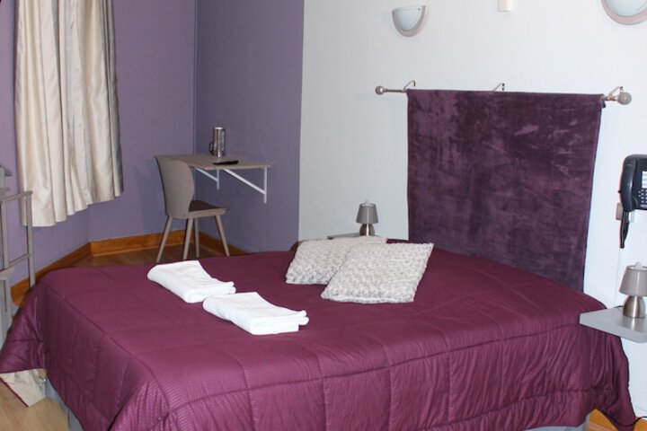 Room 11 of 21