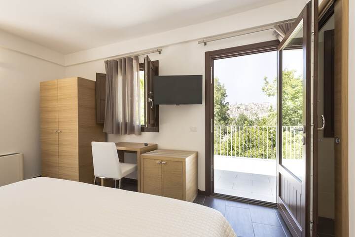 Room 29 of 89