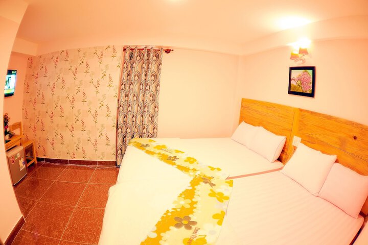 Room 4 of 78