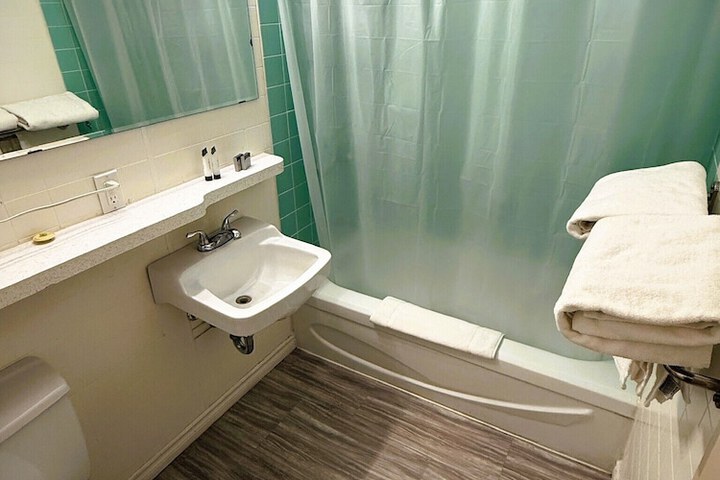 Bath Interior