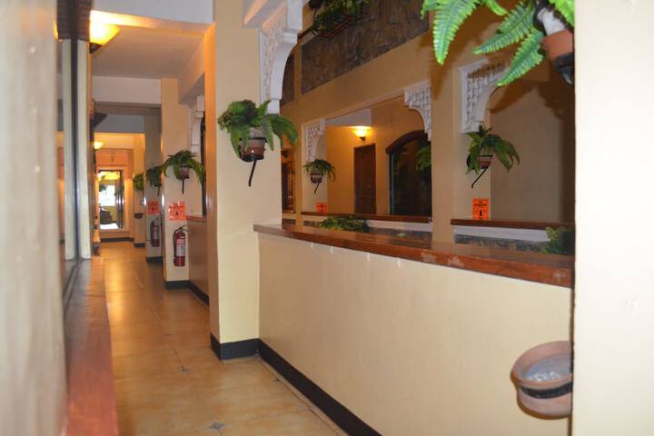 Ballroom/Hall 23 of 34